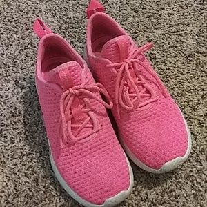 Skechers memory foam sneakers sz 6